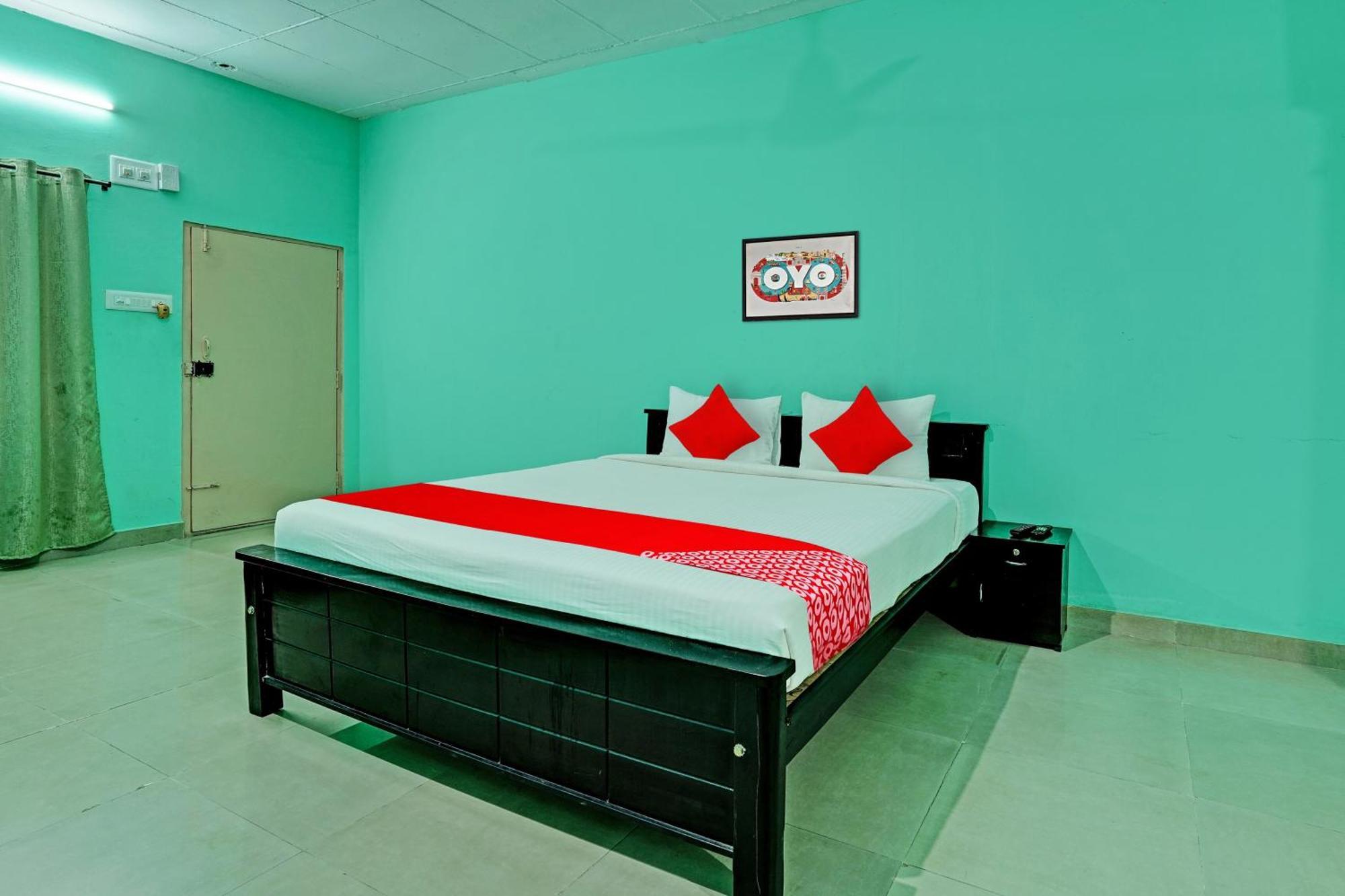 Super Collection O Druvi Corporate Hotel Kammasandra Εξωτερικό φωτογραφία